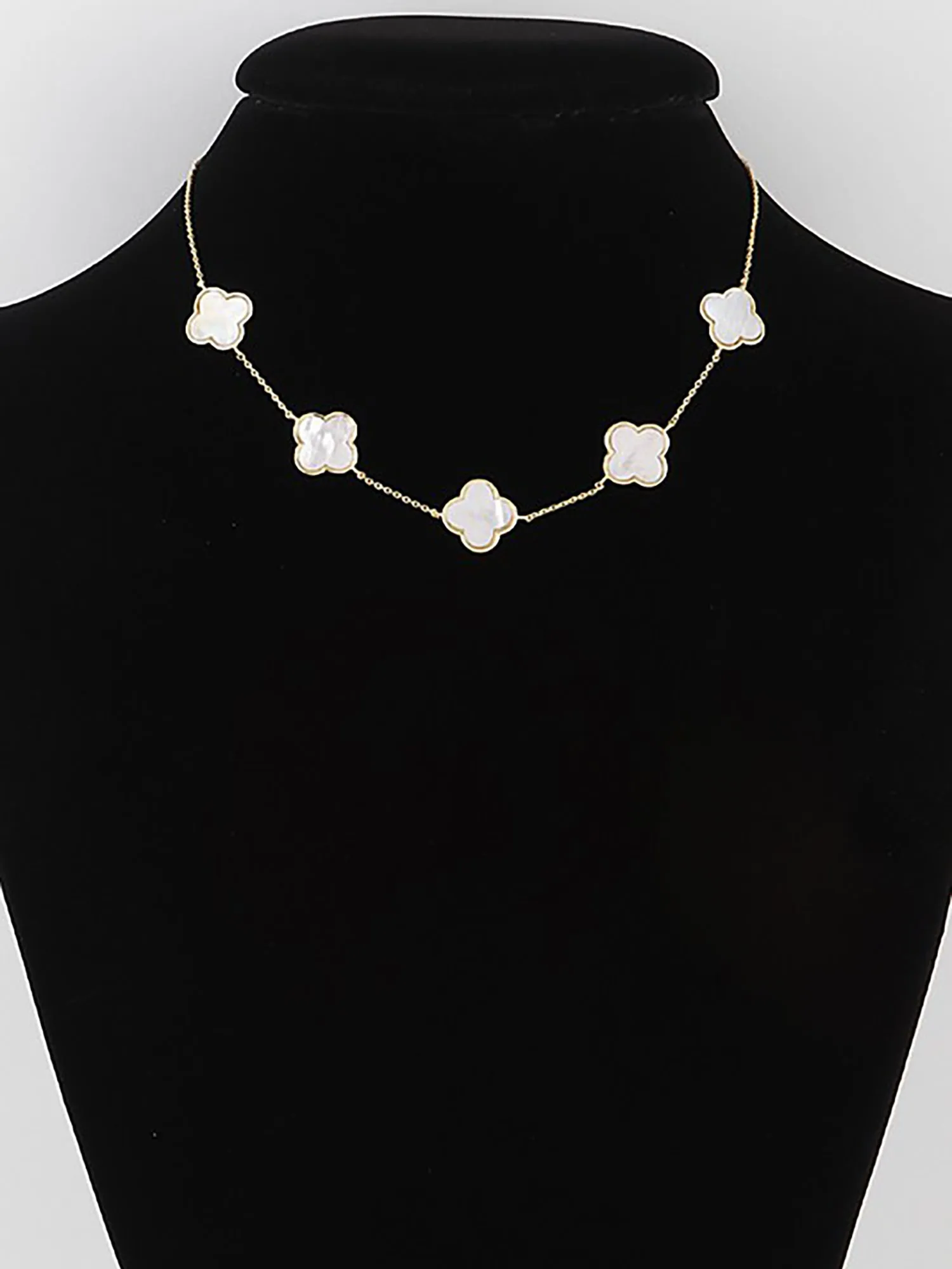 Many Clovers Necklace