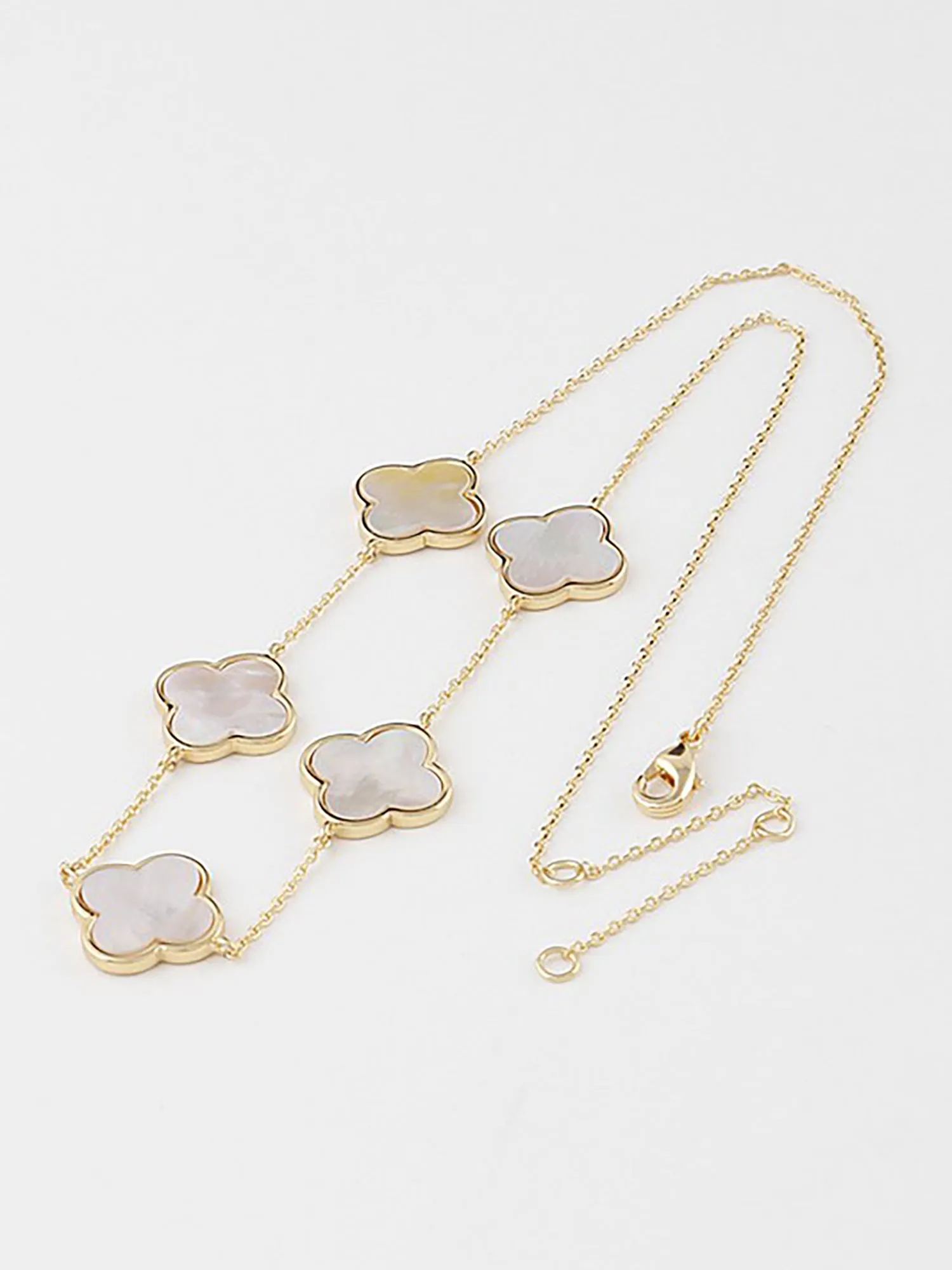 Many Clovers Necklace