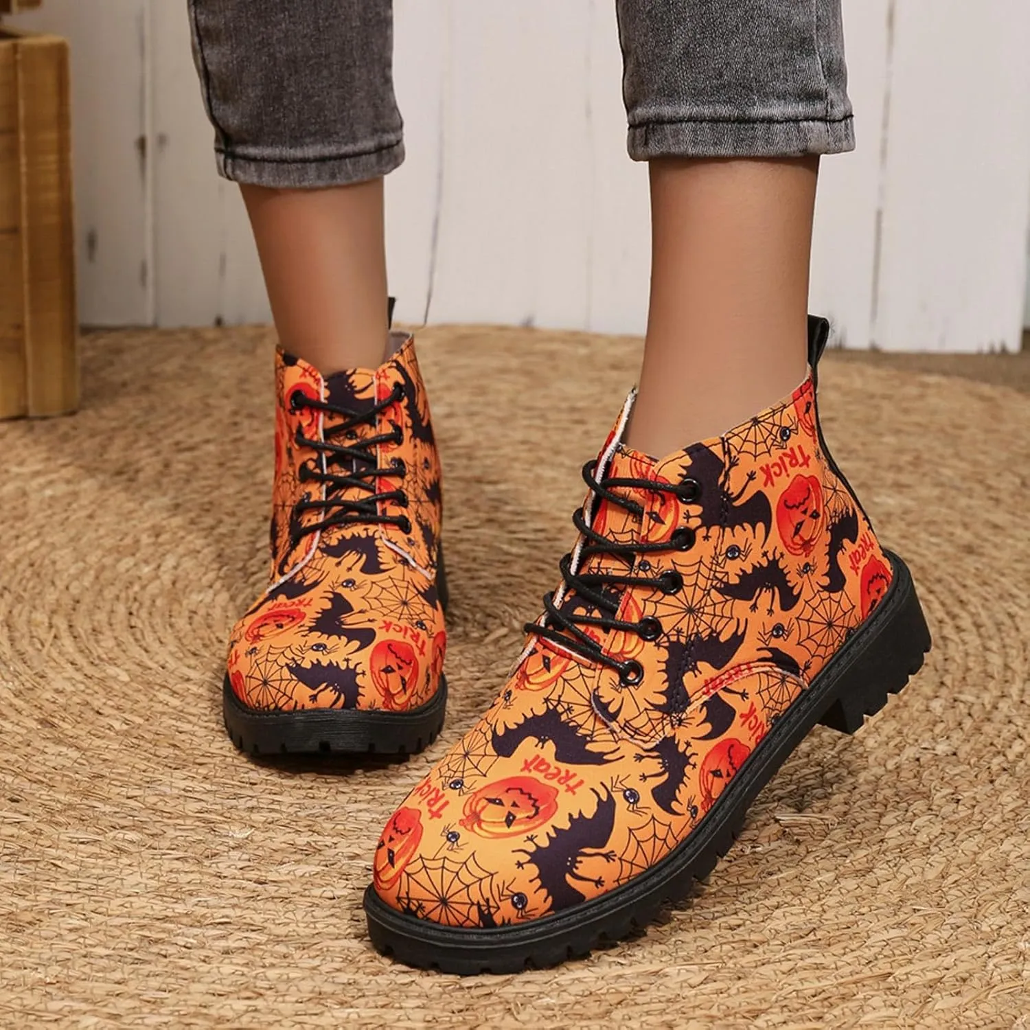 Womens Halloween Pumpkin Sneakers Print Canvas Shoes Halloween Decorations Slip On Loafers Low Top Casual Shoes Canvas Sneaekers Flat Tennis Comfortable Walking Shoes