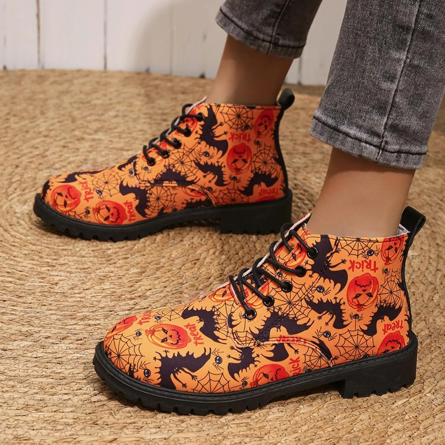 Womens Halloween Pumpkin Sneakers Print Canvas Shoes Halloween Decorations Slip On Loafers Low Top Casual Shoes Canvas Sneaekers Flat Tennis Comfortable Walking Shoes