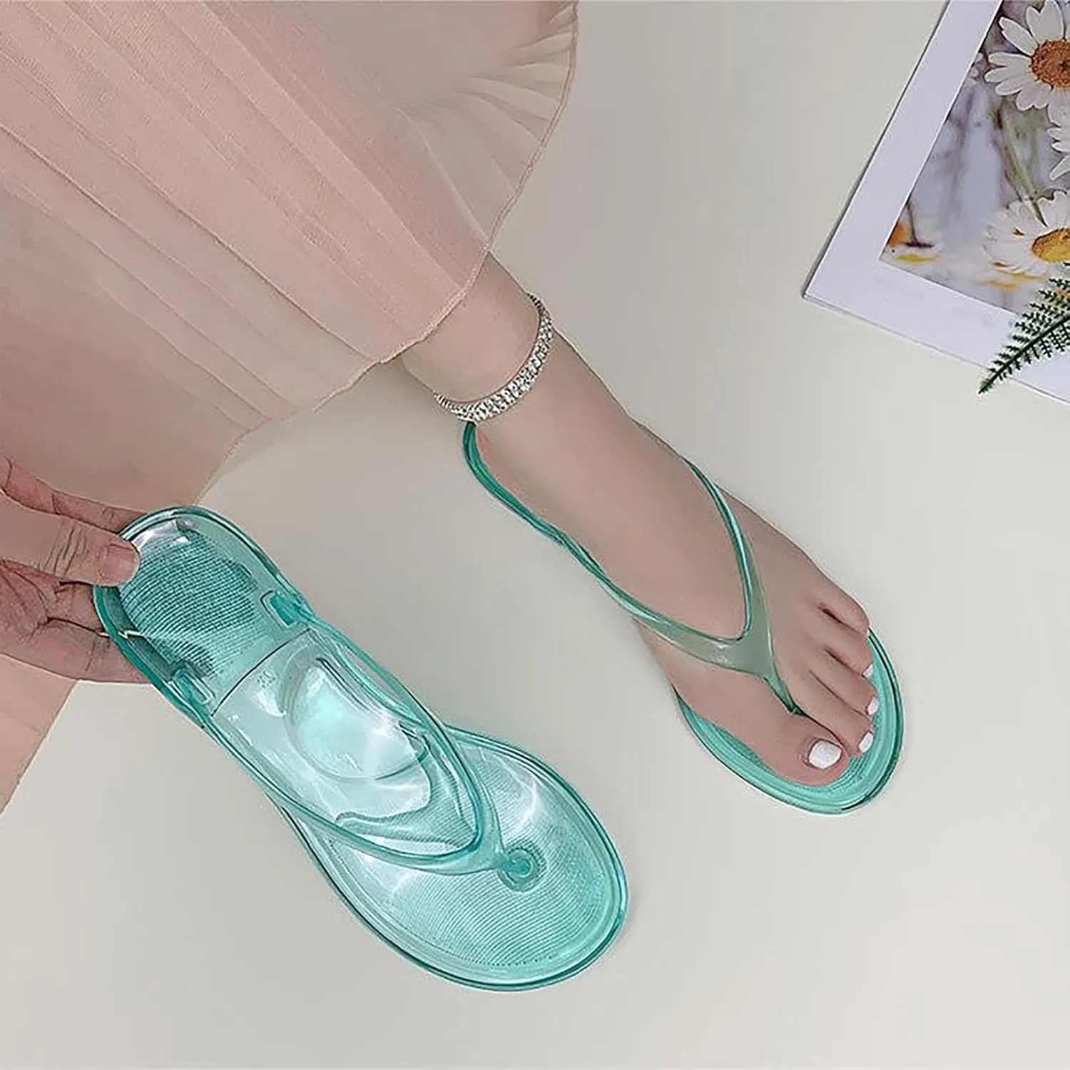Women's Sandals Ladies Summer Transparent Jelly Crystal Flat Bottom Toe Flip Flops Beach Sandal Womens Slippers